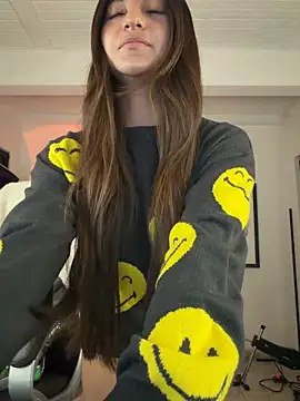 aly golden  online show from April 26, 2026, 5:21 pm