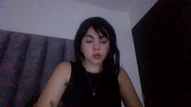 Snapshot of Kiri_Cutee chatting on December 3, 2024, 2:47 am Kiri Cutee online show from December 3, 2024, 2:47 am