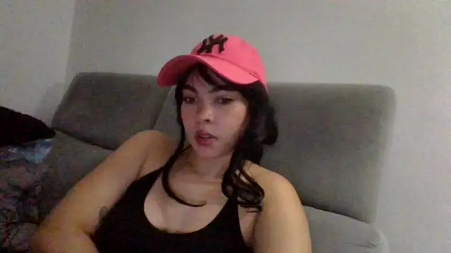Snapshot of Kiri_Cutee chatting on December 10, 2024, 5:07 am Kiri Cutee online show from December 10, 2024, 5:07 am