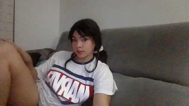 Snapshot of Kiri_Cutee chatting on December 19, 2024, 5:29 am Kiri Cutee online show from December 19, 2024, 5:29 am