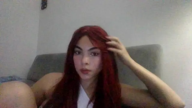 Snapshot of Kiri_Cutee chatting on December 31, 2024, 6:37 am Kiri Cutee online show from December 31, 2024, 6:37 am