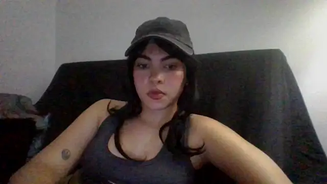 Snapshot of Kiri_Cutee chatting on January 5, 2025, 5:20 am Kiri Cutee online show from January 5, 2025, 5:20 am