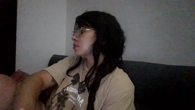 Snapshot of Kiri_Cutee chatting on January 26, 2025, 6:49 am Kiri Cutee online show from January 26, 2025, 6:49 am