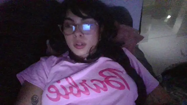 Snapshot of Kiri_Cutee chatting on February 7, 2025, 8:11 am Kiri Cutee online show from February 7, 2025, 8:11 am