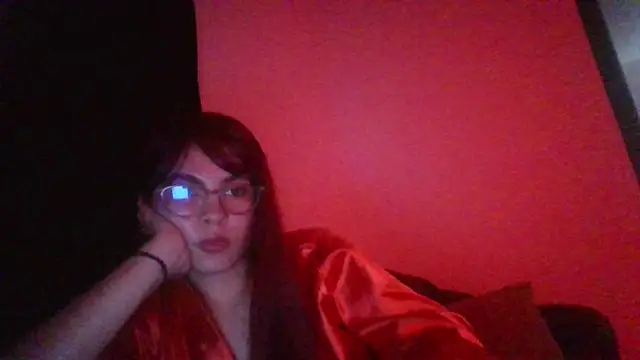 Snapshot of Kiri_Cutee chatting on February 10, 2025, 8:53 am Kiri Cutee online show from February 10, 2025, 8:53 am