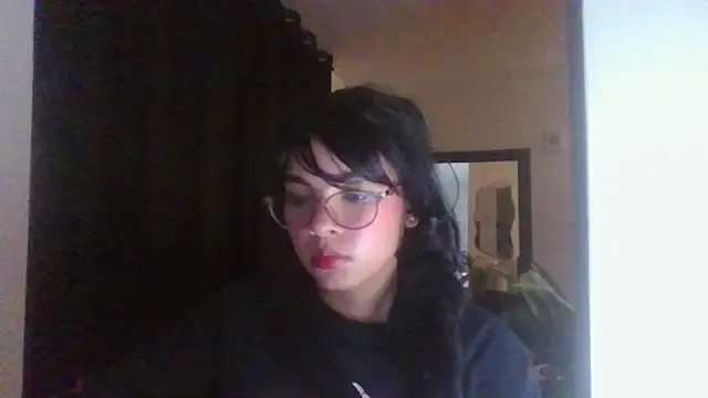 Snapshot of Kiri_Cutee chatting on February 14, 2025, 5:30 am Kiri Cutee online show from February 14, 2025, 5:30 am