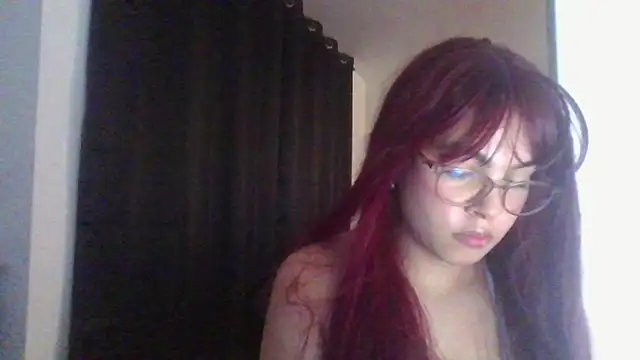 Snapshot of Kiri_Cutee chatting on February 20, 2025, 5:23 am Kiri Cutee online show from February 20, 2025, 5:23 am
