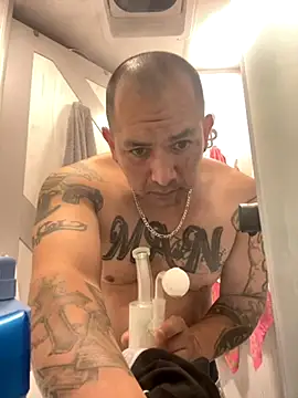 Snapshot of NewKing100 chatting on October 21, 2025, 11:11 am NewKing100 online show from October 21, 2025, 11:11 am