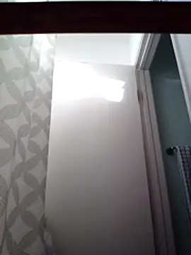 Snapshot of NewKing100 chatting on October 24, 2025, 12:19 am NewKing100 online show from October 24, 2025, 12:19 am