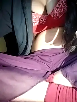 Shanvi Tyagi online show from December 20, 2024, 1:58 am