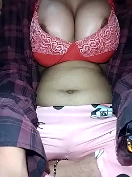 Shanvi Tyagi online show from February 14, 2025, 2:07 am