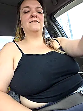 Snapshot of GoddessNikolia chatting on October 28, 2025, 9:39 pm GoddessNikolia online show from October 28, 2025, 9:39 pm