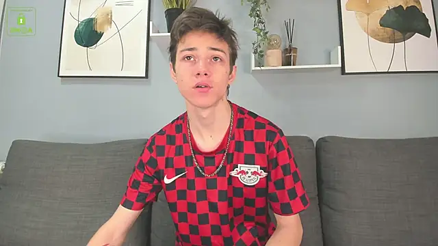 Snapshot of Viego_Pattel chatting on October 11, 2025, 4:27 pm Viego Pattel online show from October 11, 2025, 4:27 pm