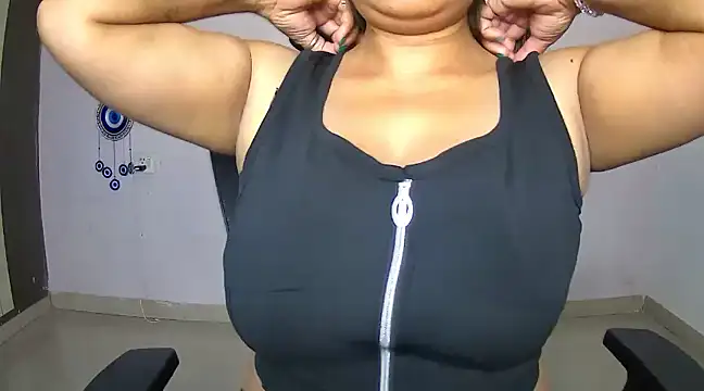 Snapshot of Swetaa_ chatting on March 15, 2025, 2:12 pm Swetaa  online show from March 15, 2025, 2:12 pm