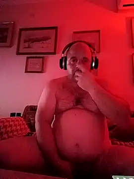 Snapshot of ChristianMouth chatting on October 17, 2025, 8:44 pm ChristianMouth online show from October 17, 2025, 8:44 pm