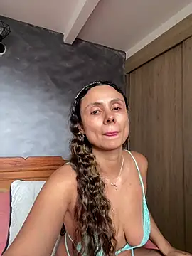 MafeeRoss online show from May 31, 2026, 10:11 pm