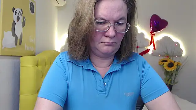 HolyMilfa online show from March 7, 2025, 4:55 pm