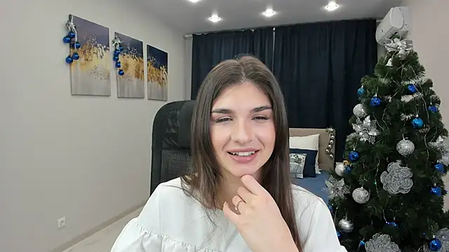 MiaAxel online show from December 18, 2024, 4:20 am