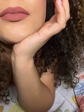 amora54 online show from October 8, 2025, 3:04 am