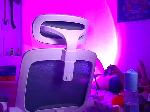 Snapshot of Sassa_69 chatting on October 24, 2025, 11:45 pm Sassa 69 online show from October 24, 2025, 11:45 pm