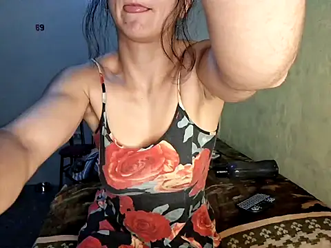 Snapshot of SadlynX_ chatting on July 27, 2026, 5:47 am SadlynX online show from July 27, 2026, 5:47 am