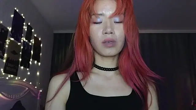 Snapshot of E_v_E_ chatting on January 3, 2025, 10:29 pm E v E online show from January 3, 2025, 10:29 pm