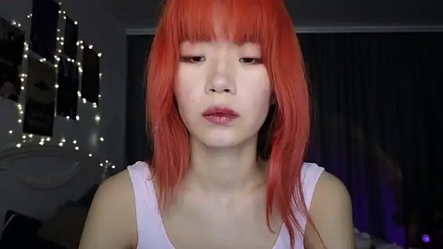 Snapshot of E_v_E_ chatting on February 15, 2025, 11:25 pm E v E online show from February 15, 2025, 11:25 pm