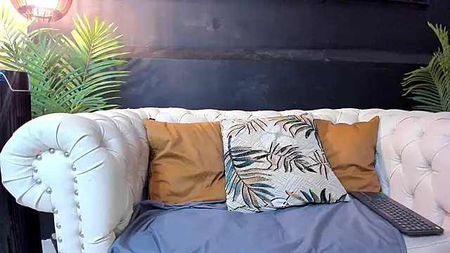 Regan   online show from October 12, 2025, 12:09 am