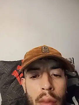 Aaronkiller online show from May 21, 2026, 11:01 pm