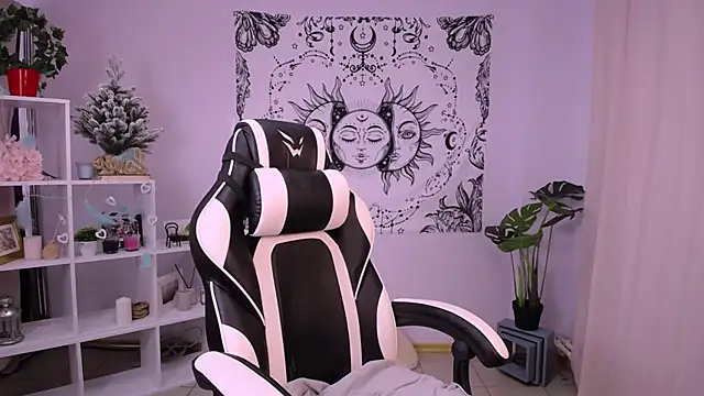 MelissaLovvv online show from January 7, 2025, 7:31 am