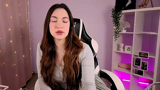 Snapshot of MelissaLovvv chatting on September 28, 2025, 1:22 am MelissaLovvv online show from September 28, 2025, 1:22 am