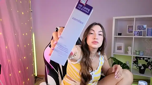 MelissaLovvv online show from June 27, 2026, 3:55 am