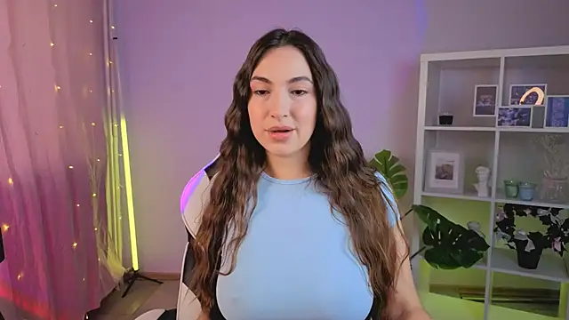 MelissaLovvv online show from July 12, 2026, 10:17 am