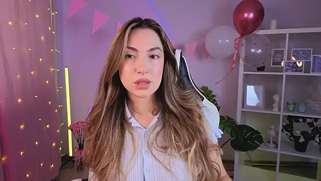 MelissaLovvv online show from August 1, 2026, 9:19 am