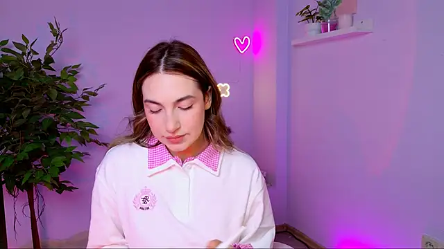 MelissaLovvv online show from August 8, 2026, 5:09 am