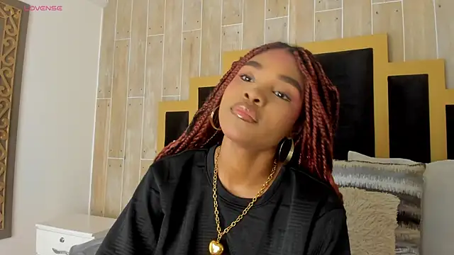 Snapshot of AriaFoster chatting on October 19, 2025, 12:11 am AriaFoster online show from October 19, 2025, 12:11 am