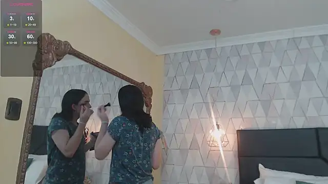 JustinePerry online show from September 20, 2025, 3:51 am