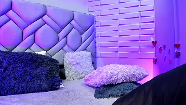 BriannaHarps online show from February 15, 2025, 3:39 pm