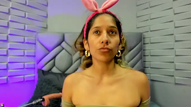 BriannaHarps online show from March 11, 2025, 8:31 pm