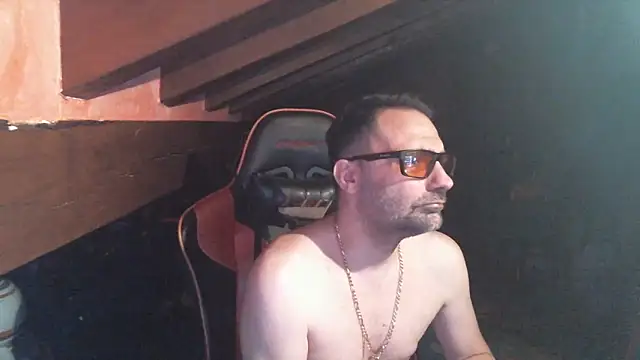 Snapshot of 6996horus chatting on September 11, 2025, 9:59 pm 6996horus online show from September 11, 2025, 9:59 pm