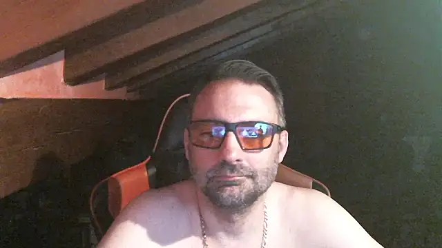 Snapshot of 6996horus chatting on September 14, 2025, 3:38 am 6996horus online show from September 14, 2025, 3:38 am