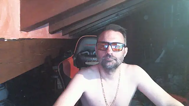 Snapshot of 6996horus chatting on September 15, 2025, 9:59 pm 6996horus online show from September 15, 2025, 9:59 pm