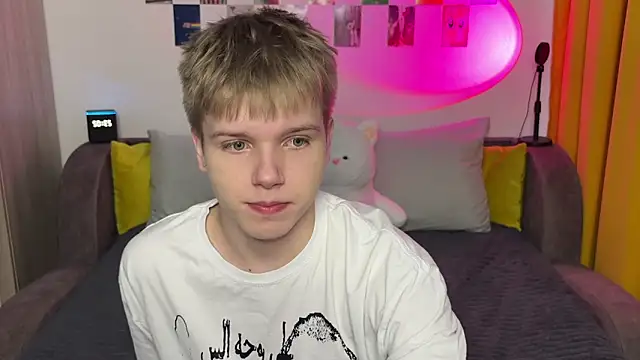 Snapshot of metratok chatting on March 4, 2026, 8:04 pm metratok online show from March 4, 2026, 8:04 pm