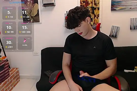 Snapshot of Angelo-cianuro- chatting on October 22, 2025, 10:20 pm Angelo-cianuro- online show from October 22, 2025, 10:20 pm