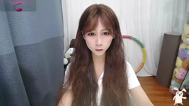 Snapshot of CN-Doudou chatting on October 11, 2025, 2:33 am CN-Doudou online show from October 11, 2025, 2:33 am