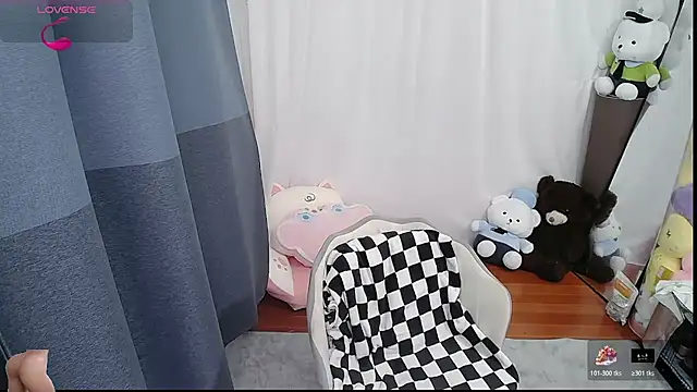 Snapshot of CN-Doudou chatting on October 24, 2025, 2:41 am CN-Doudou online show from October 24, 2025, 2:41 am