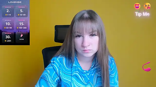 Snapshot of Evelina_GG chatting on October 1, 2025, 5:35 am Evelina GG online show from October 1, 2025, 5:35 am