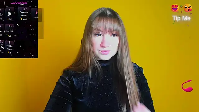 Snapshot of Evelina_GG chatting on October 9, 2025, 7:06 am Evelina GG online show from October 9, 2025, 7:06 am