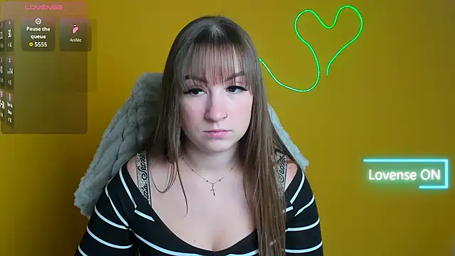 Snapshot of Evelina_GG chatting on October 26, 2025, 12:22 pm Evelina GG online show from October 26, 2025, 12:22 pm