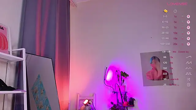 MyLou  online show from December 19, 2025, 3:19 pm